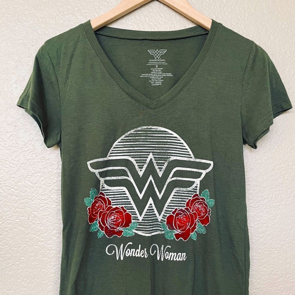 Wonder Woman Army Green Floral Rose Fitted T-Shirt Top S